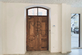 Sanierte historische Tür - porta d´ingresso storica ristrutturata